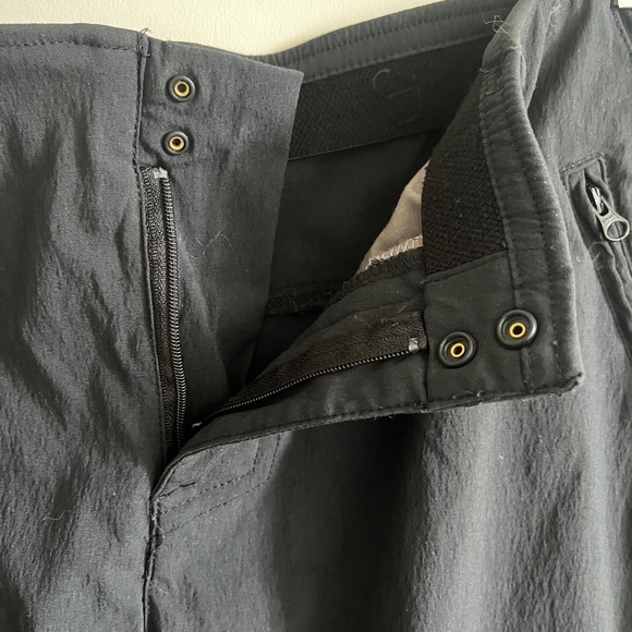 Merrell Shorts. Black. Size 12. - Picture 4 of 5